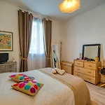 Grand Appartement 4pers à coté du Palais Longchamp