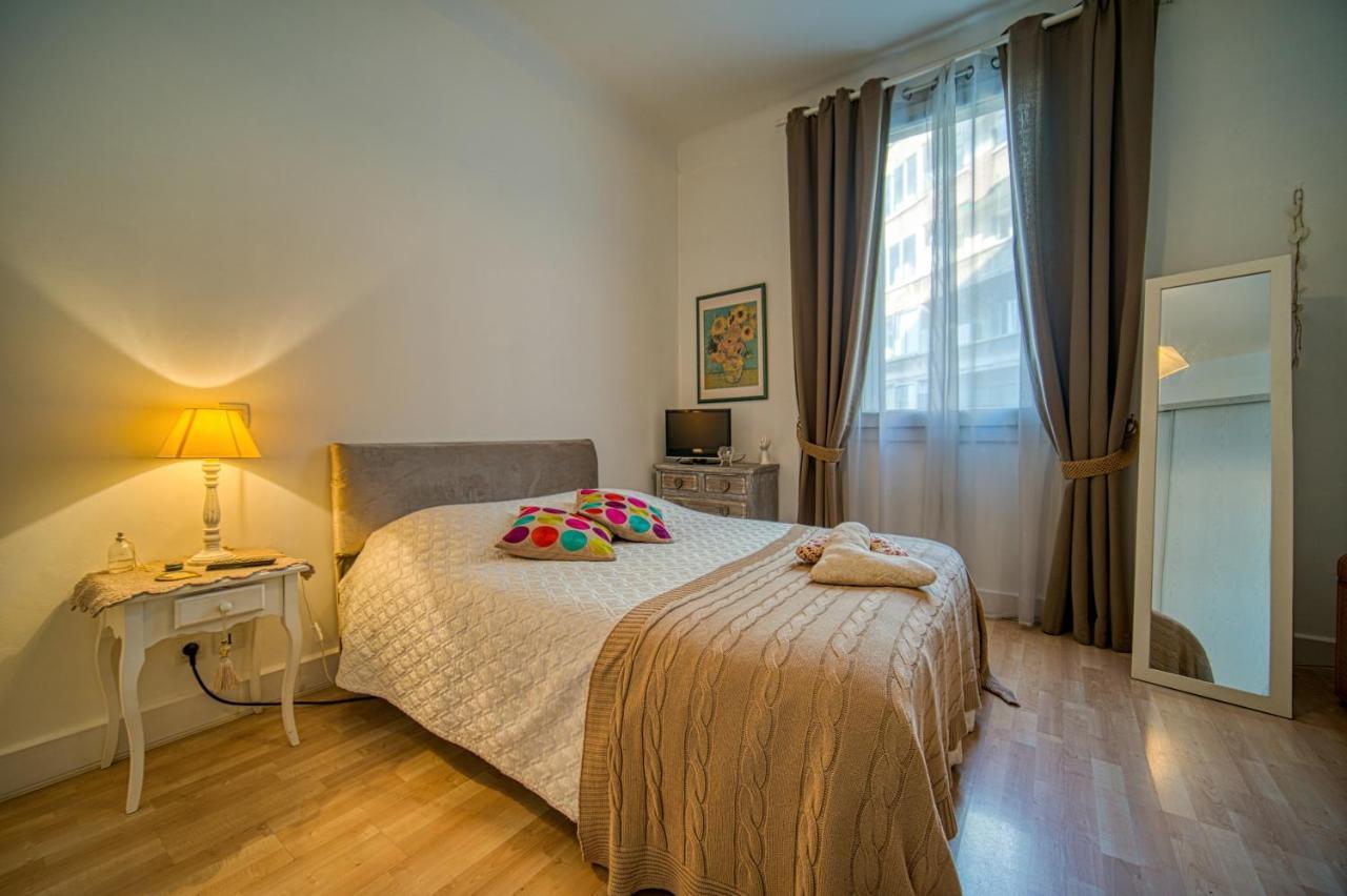 Grand 4pers à Coté Du Palais Longchamp Appartement
